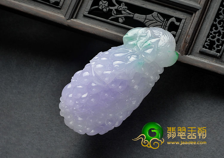 糯冰种春带彩缅甸翡翠A货多子多福挂件