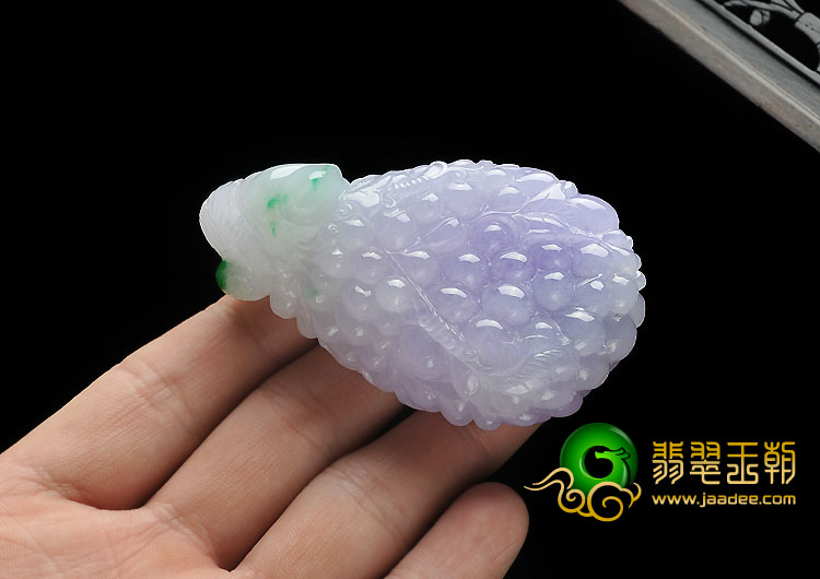 糯冰种春带彩缅甸翡翠A货多子多福挂件