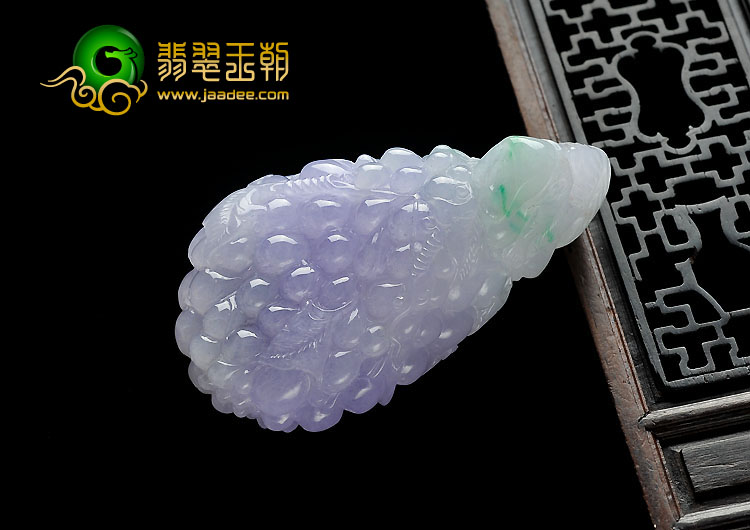 糯冰种春带彩缅甸翡翠A货多子多福挂件