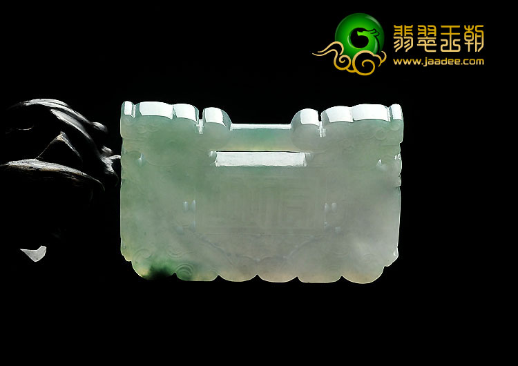 糯冰种晴水缅甸翡翠A货仿古玉锁挂件