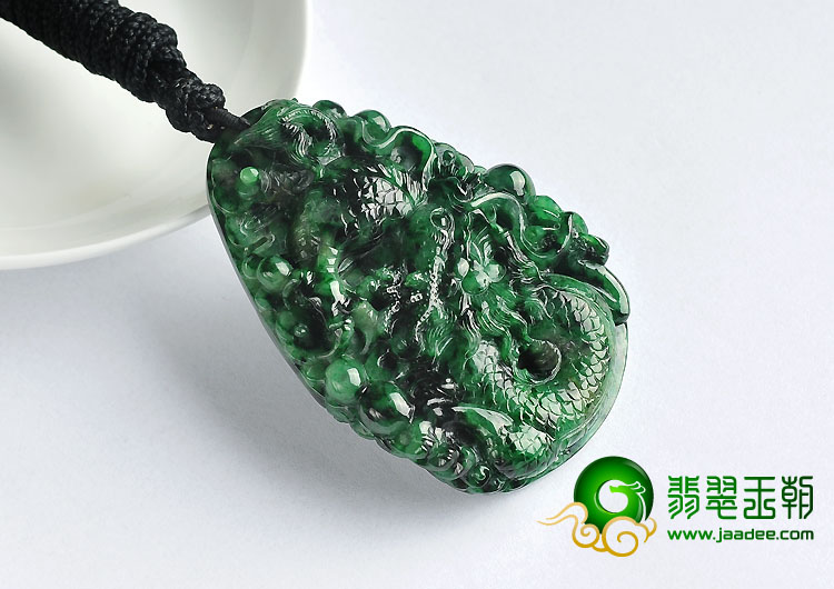 糯冰种癣加绿缅甸翡翠A货龙行如意挂件