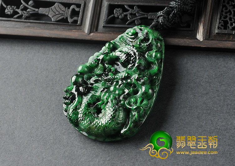 糯冰种癣加绿缅甸翡翠A货龙行如意挂件
