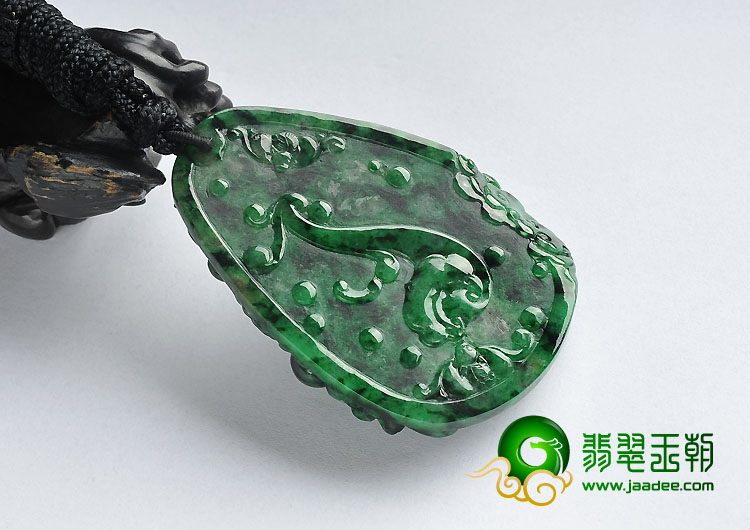 糯冰种癣加绿缅甸翡翠A货龙行如意挂件