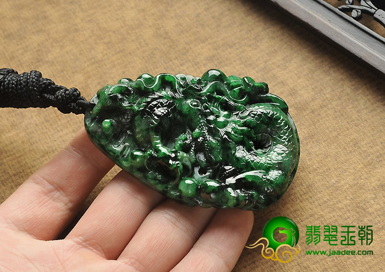 糯冰种癣加绿缅甸翡翠A货龙行如意挂件