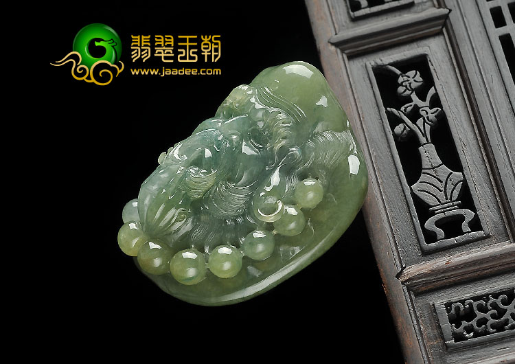 糯冰种黄翡晴水缅甸翡翠A货罗汉头挂件