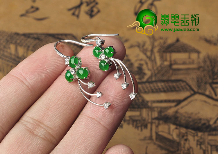 冰种阳绿缅甸翡翠A货银镀金耳坠（水钻）