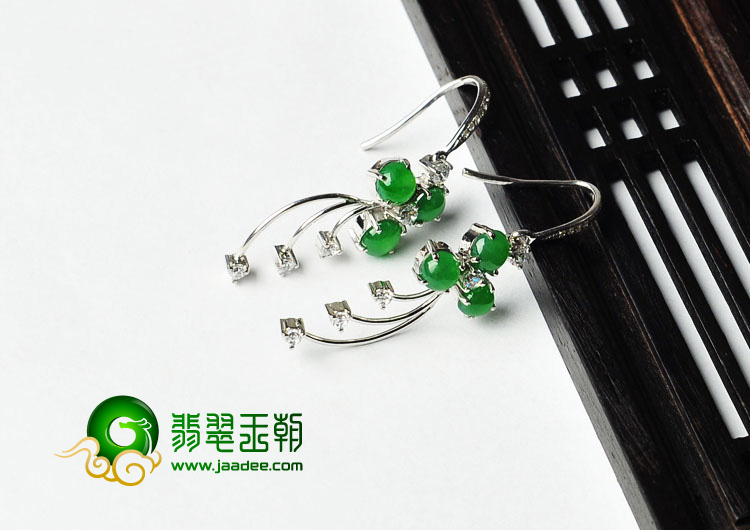 冰种阳绿缅甸翡翠A货银镀金耳坠（水钻）