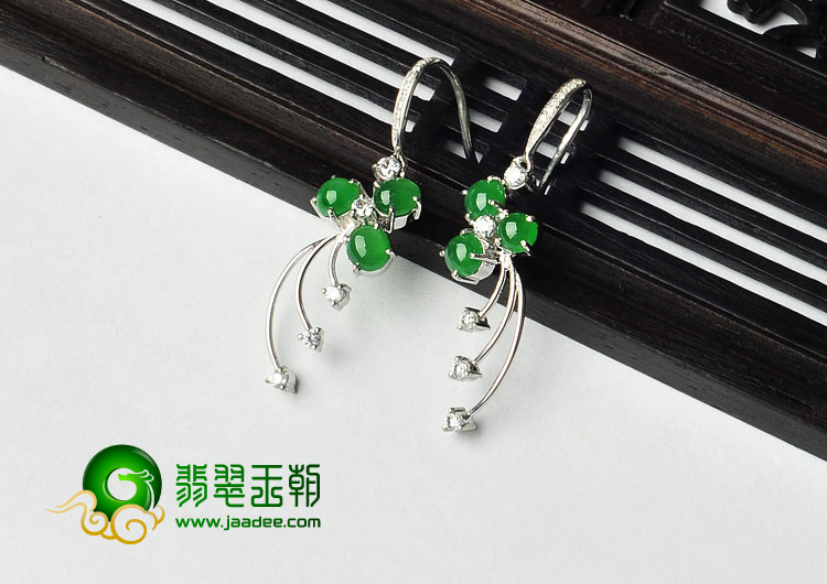 冰种阳绿缅甸翡翠A货银镀金耳坠（水钻）