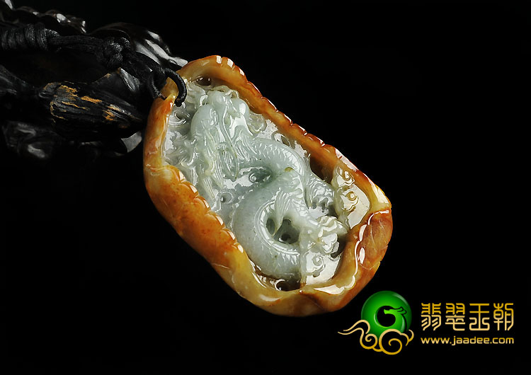 糯冰种褐红翡缅甸翡翠A货龙戏珠挂件