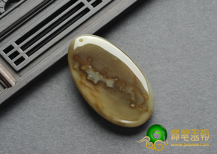 冰种褐黄翡缅甸翡翠A货草花牌挂件