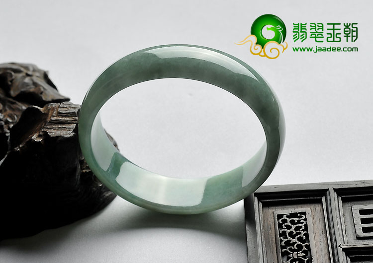 糯冰种飘花缅甸翡翠A货贵妃镯（54mm-48.7mm）