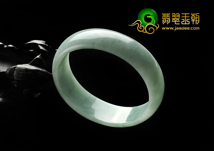 糯冰种飘花缅甸翡翠A货贵妃镯（53.6-48.7mm）