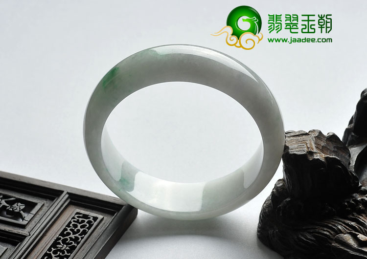 糯冰种飘翠缅甸翡翠A货手镯（57.2mm）