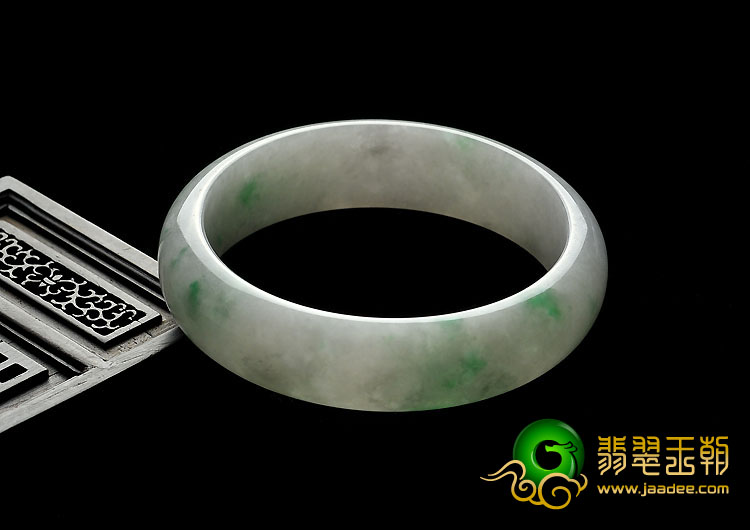 糯冰种飘翠缅甸翡翠A货手镯（60.2mm）
