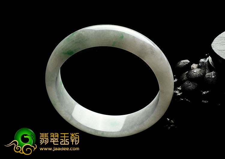糯冰种飘翠缅甸翡翠A货手镯（60.2mm）