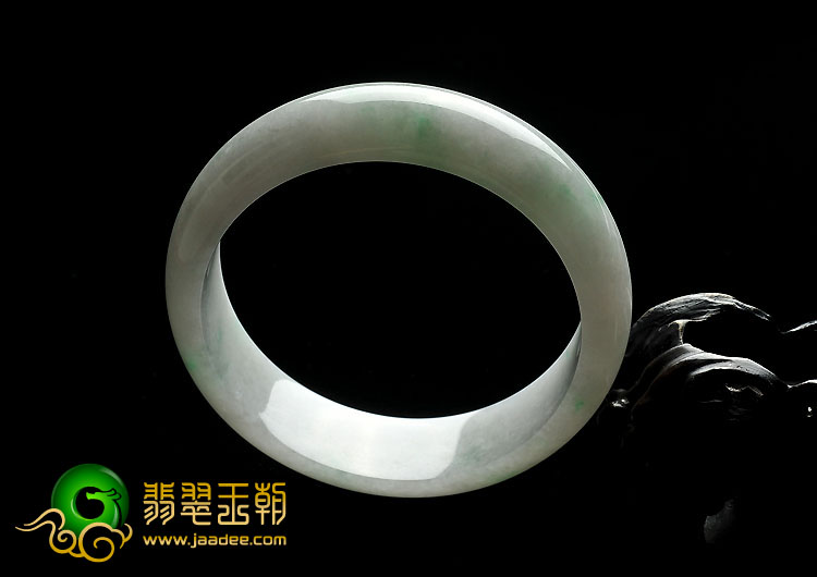 糯冰种飘翠缅甸翡翠A货手镯（60.3mm）