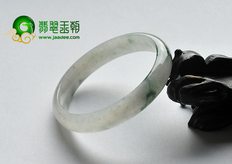 糯冰种飘花缅甸翡翠A货手镯（59mm）