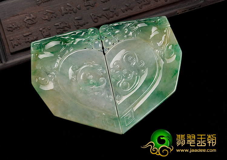 冰种黄加绿缅甸翡翠A货龙凤牌挂件（一对）