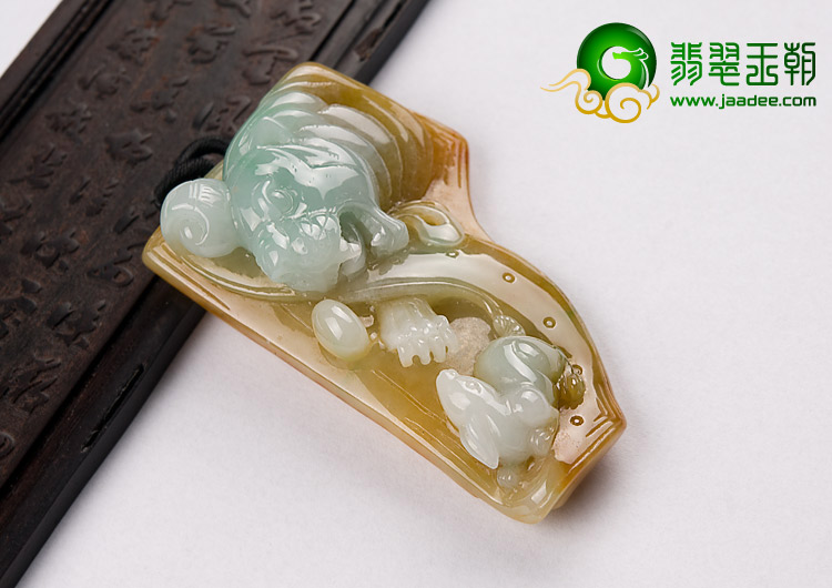 糯冰种黄加绿缅甸翡翠A货虎兔佳音挂件