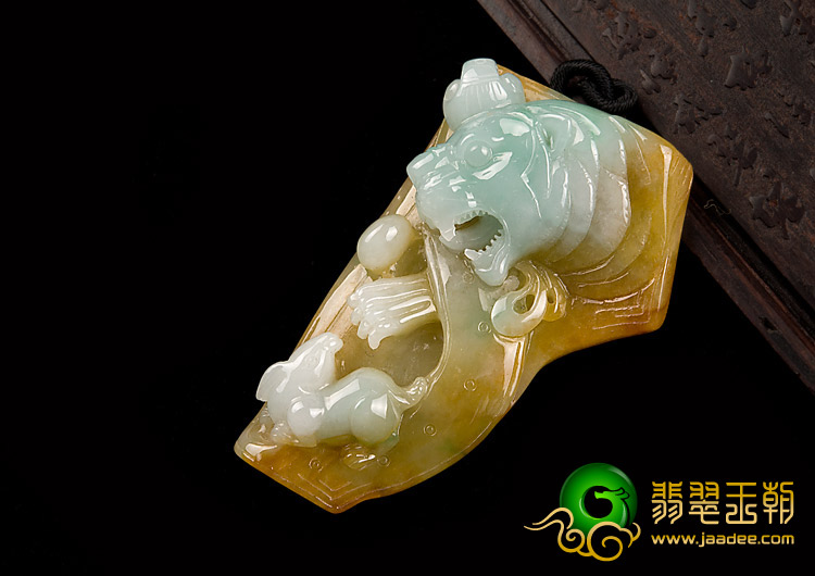 糯冰种黄加绿缅甸翡翠A货虎兔佳音挂件