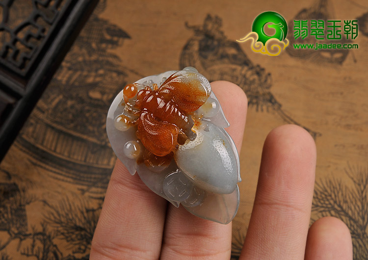 冰种红黄翡缅甸翡翠A货破茧成蝶挂件