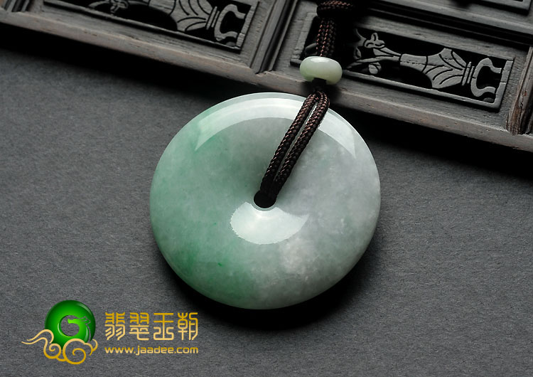 (超值推荐）糯冰种飘翠缅甸翡翠A货平安扣挂件