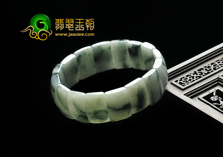 糯冰种飘花缅甸翡翠A货手链