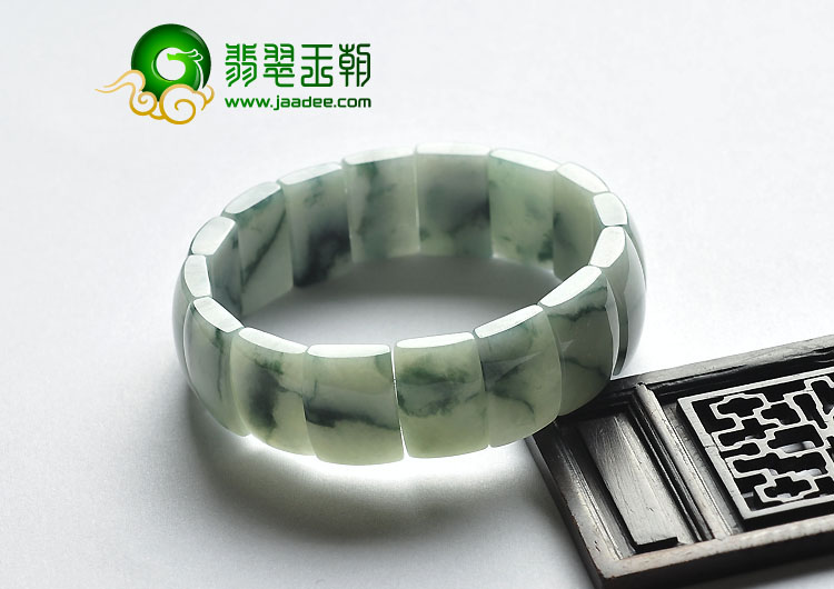 糯冰种飘花缅甸翡翠A货手链