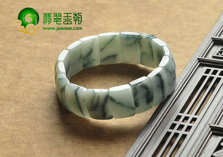糯冰种飘花缅甸翡翠A货手链