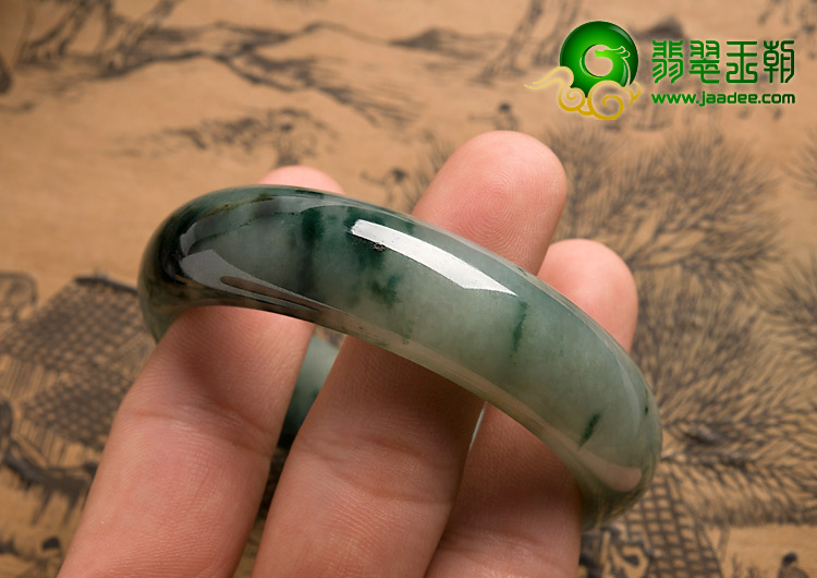 冰种飘花缅甸翡翠A货手镯（57.5mm）