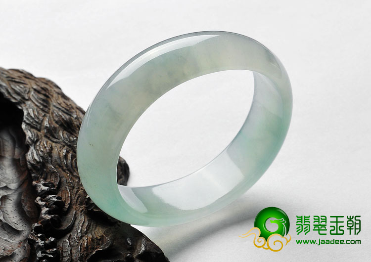 冰种晴水缅甸翡翠A货贵妃镯（54.3mm-46.5mm）
