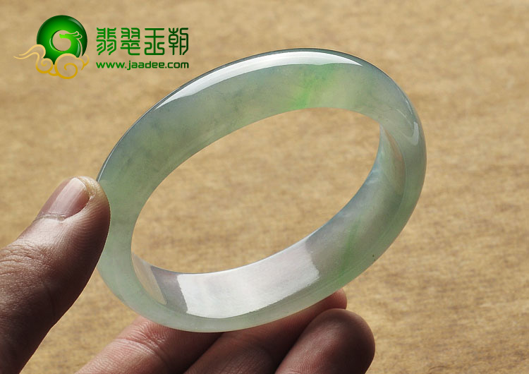 冰种晴水缅甸翡翠A货贵妃镯（56-47.4mm）