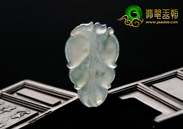 冰种飘花缅甸翡翠A货叶子挂件