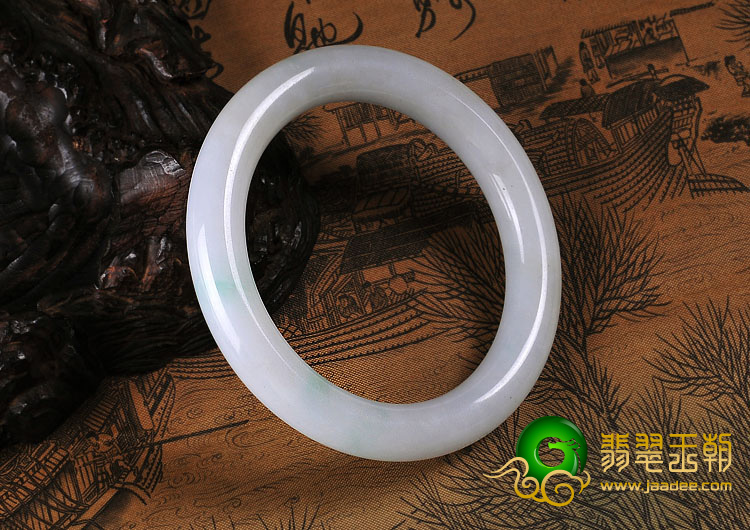 细糯种略飘翠缅甸翡翠A货圆条手镯（57mm）