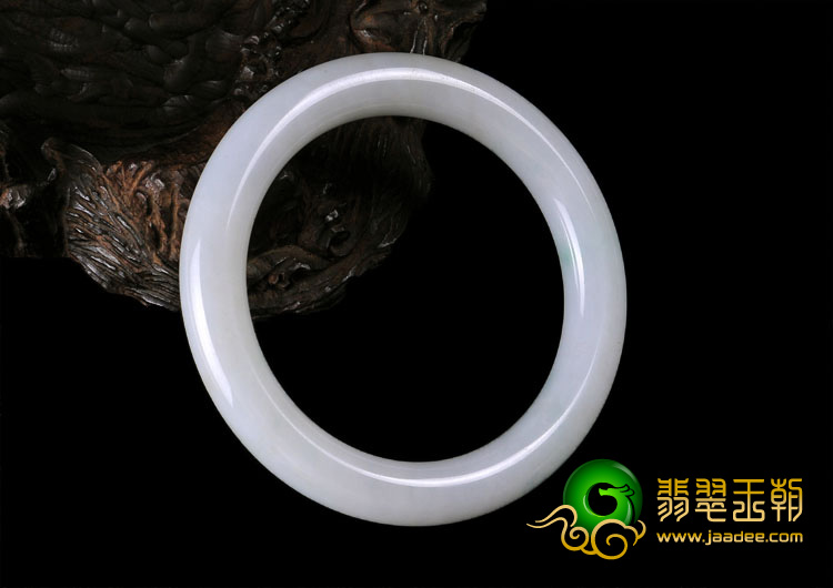 细糯种略飘翠缅甸翡翠A货圆条手镯（57mm）