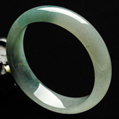 冰种飘花缅甸翡翠A货手镯（56.9mm）