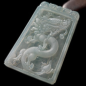 冰种淡晴水缅甸翡翠A货龙牌挂件