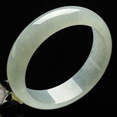 冰种淡晴水缅甸翡翠A货手镯（57.4mm）