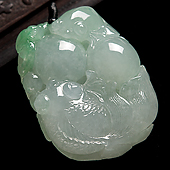 糯冰种飘绿花缅甸翡翠A货年年有余挂件