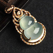 冰种淡晴水缅甸翡翠A货镶玫瑰金葫芦胸坠（真钻）