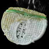 糯冰种黄加绿缅甸翡翠A货仿古如意牌挂件