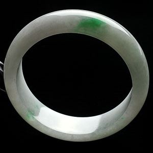 糯冰种飘翠缅甸翡翠A货手镯（57.4mm）
