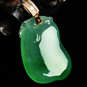 冰种翠色缅甸翡翠A货镶金扣福瓜挂件