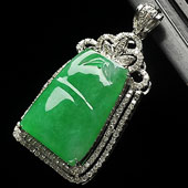冰种阳绿缅甸翡翠A货镶白金节节高胸坠（真钻）