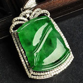 冰种阳绿缅甸翡翠A货镶白金节节高胸坠（真钻）
