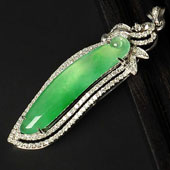 冰玻种苹果绿缅甸翡翠A货胸坠（真钻）