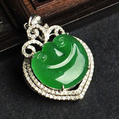 冰种阳绿缅甸翡翠A货胸坠（真钻）