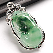 冰种飘花缅甸翡翠A货镶白金如意胸坠（真钻）