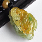 冰种黄加绿缅甸翡翠A货蝶恋花挂件