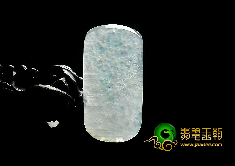 冰种略飘翠缅甸翡翠A货风雪山神庙挂件